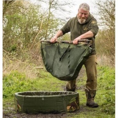Plaukiantis Su plūdėmis Floating Camo Sling Karpinis Matas Rankinė 4-Viename Svėrimui Žuvies laikymui vandenyje Wychwood Anglija Plaukiantis Su plūdėmis Floating Camo Sling Karpinis Matas Rankinė 4-Viename Svėrimui Žuvies laikymui vandenyje Wychwood Anglija
